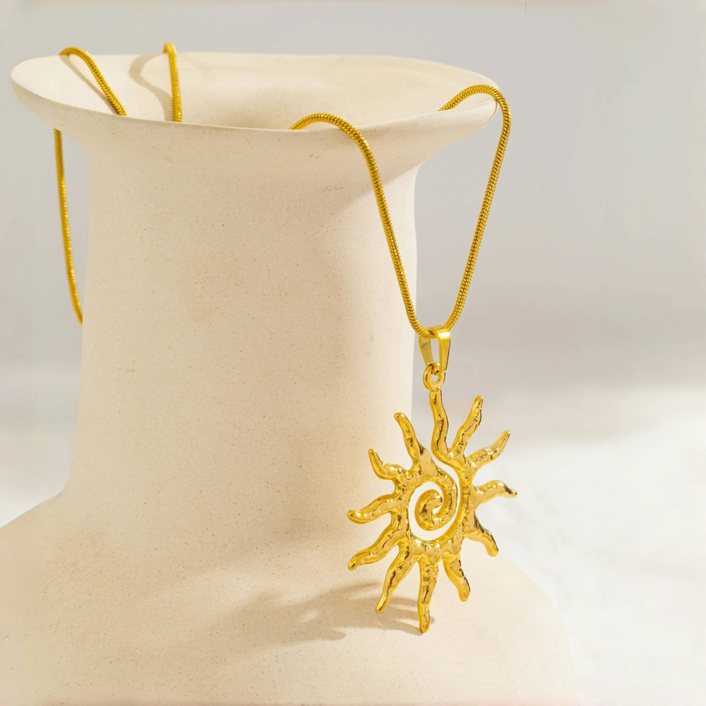 COLLAR SOL DORADO