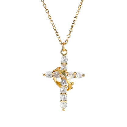 Collar con corona y cruz: símbolo atemporal de fe y fuerza