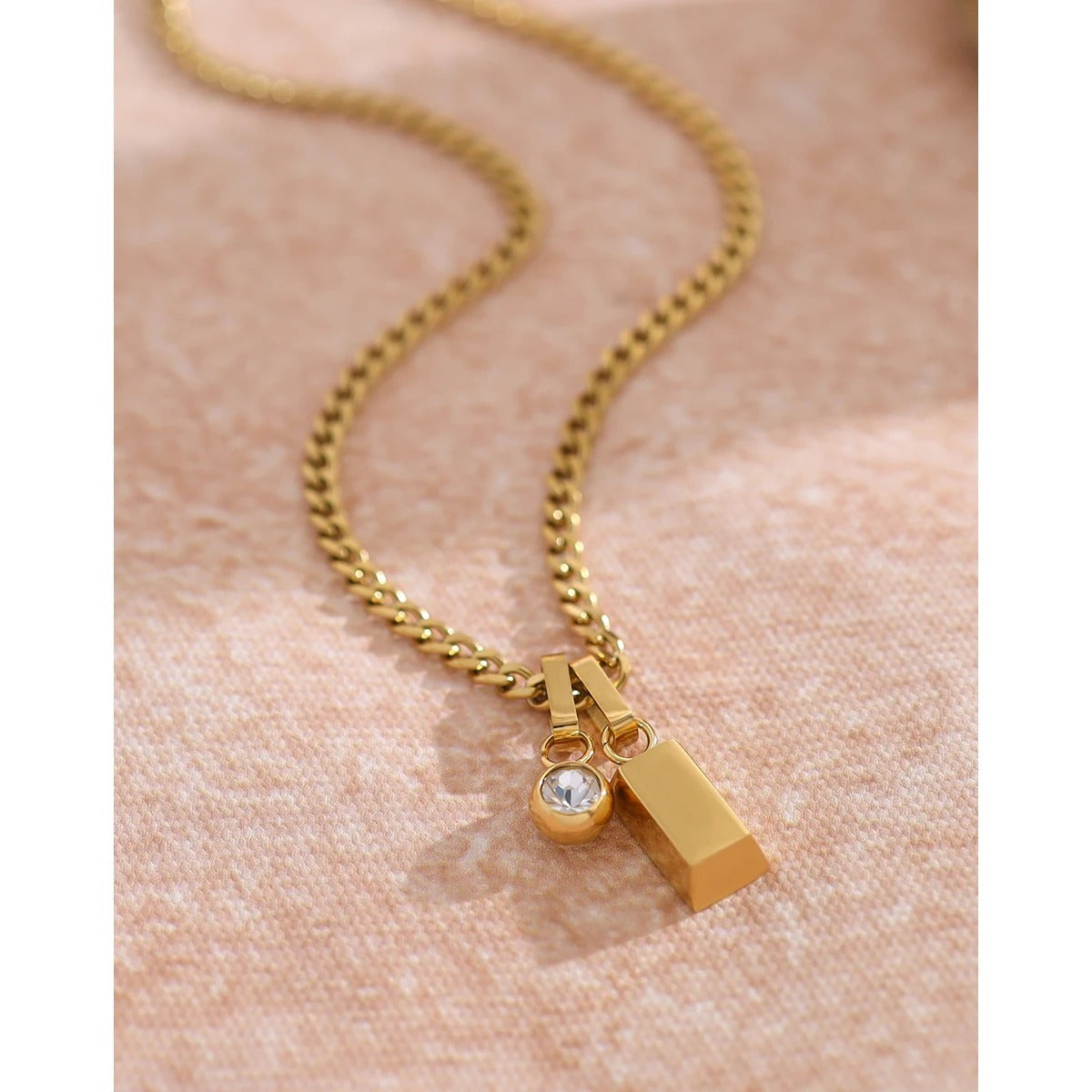 COLLAR DE PUNTA BRILLANTE - ORO